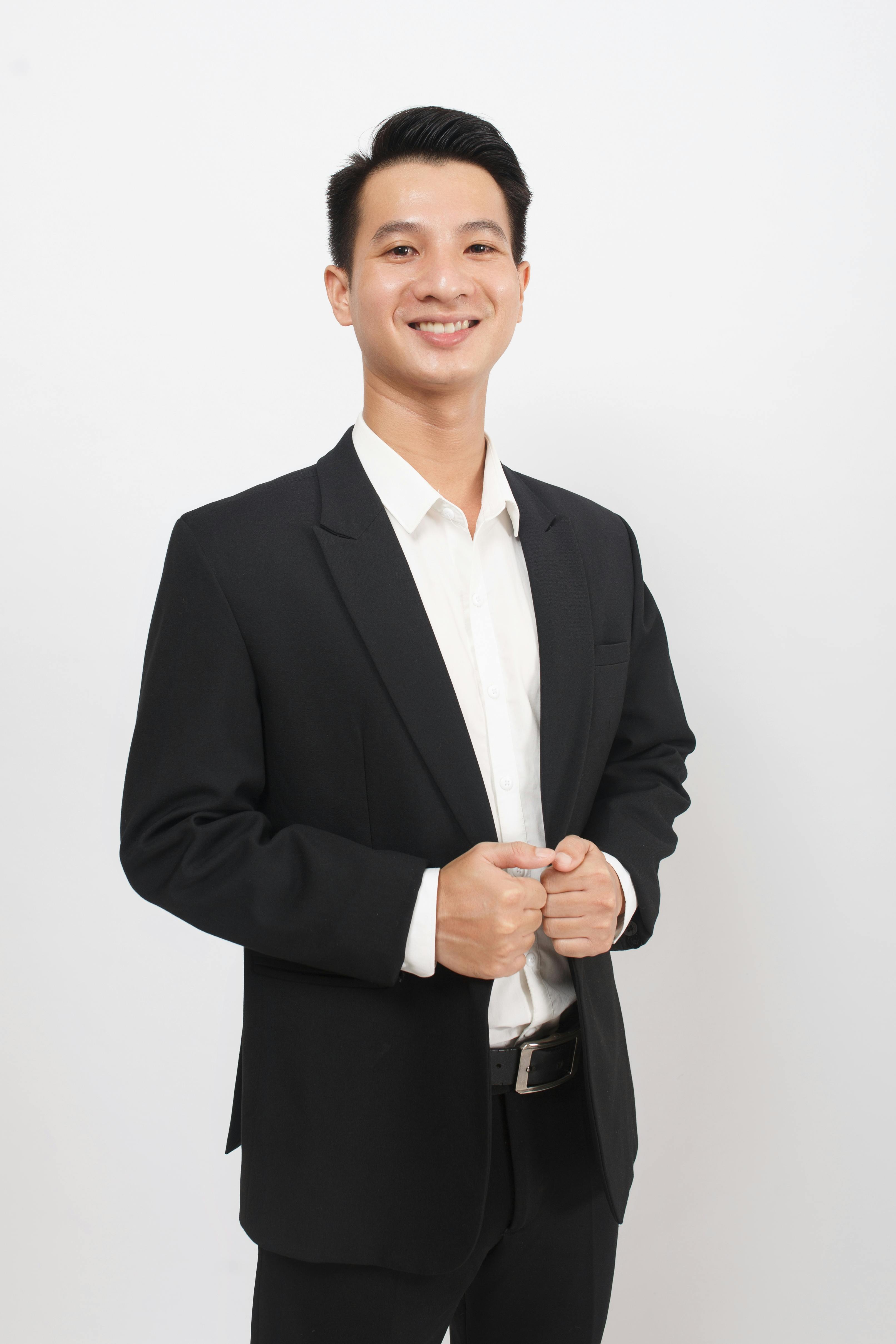 Trần  Giang